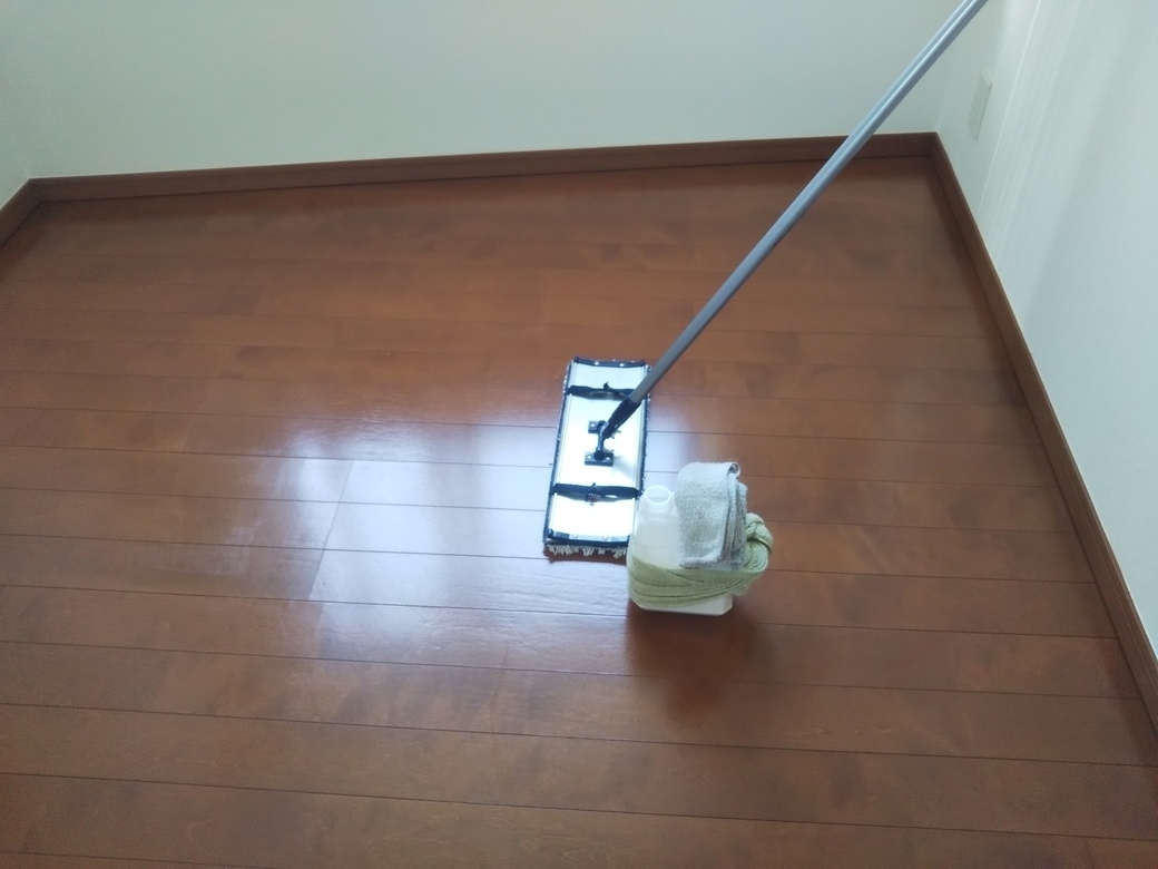 ワックス塗布作業