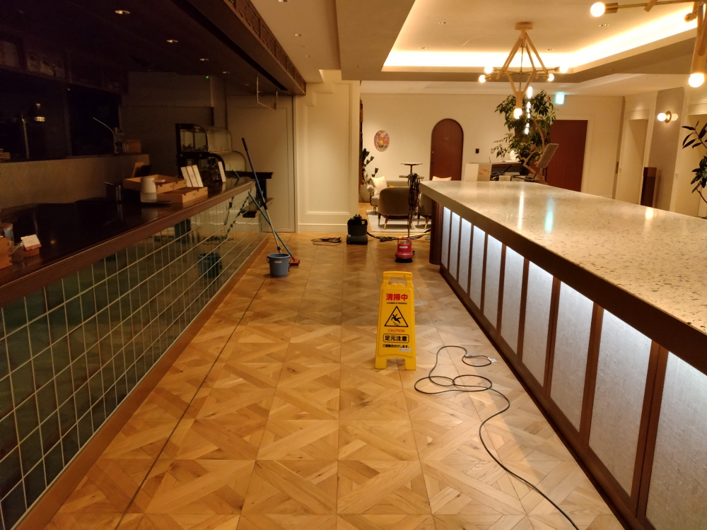 補修洗浄ワックス塗布(剥離):中間まで